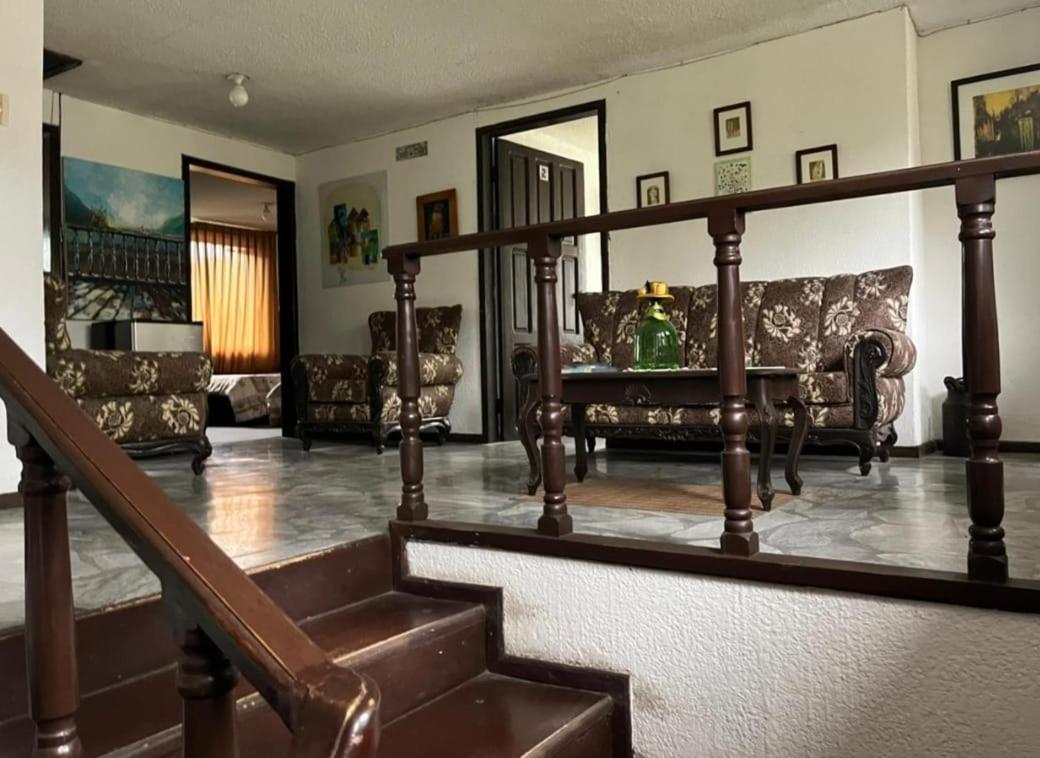 Bed and Breakfast Hosteria La Gaviota Ріобамба Екстер'єр фото